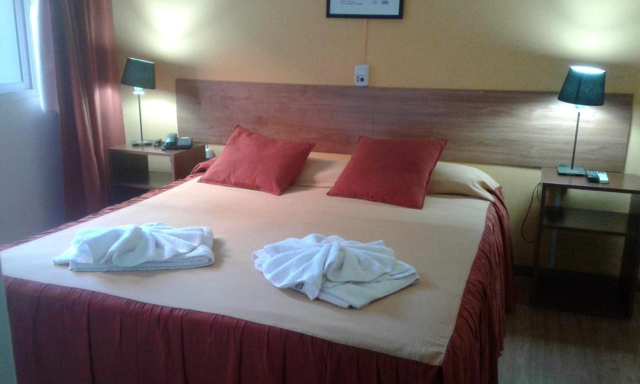 Hotel Aoma Villa Carlos Paz Dış mekan fotoğraf